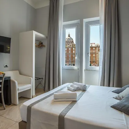 Pantheon Caesar Relais Rome