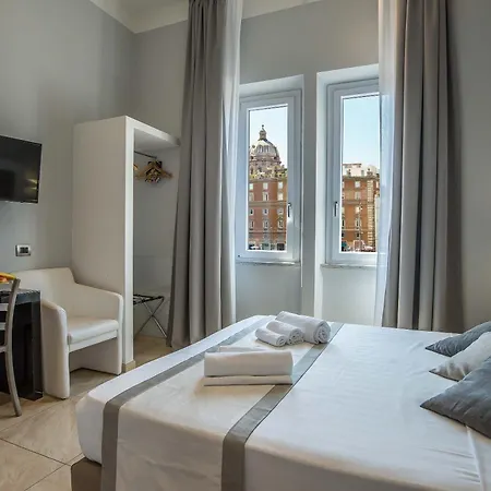 Pantheon Caesar Relais Rome